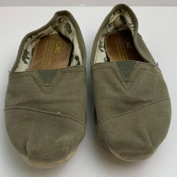 Toms Green Classic Canvas Shoes - Picture 2 of 9